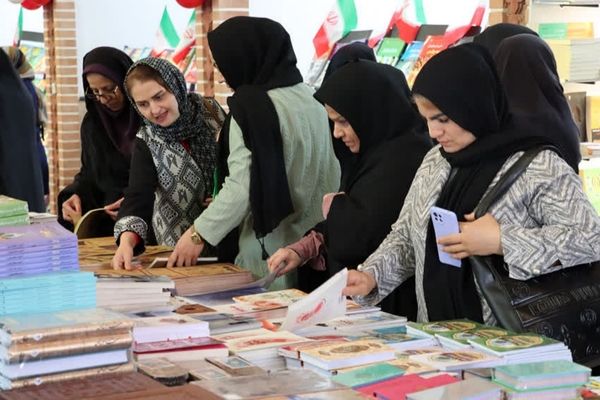 برگزاری نمایشگاه کتاب، در نمایشگاه دائمی شهرستان قرچک