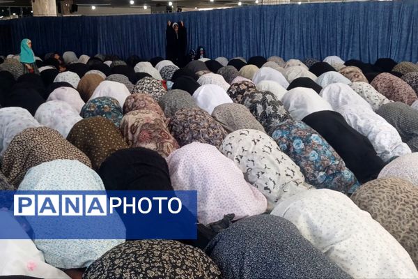 نماز جمعه امید دل‌های خسته برای مؤمنان 