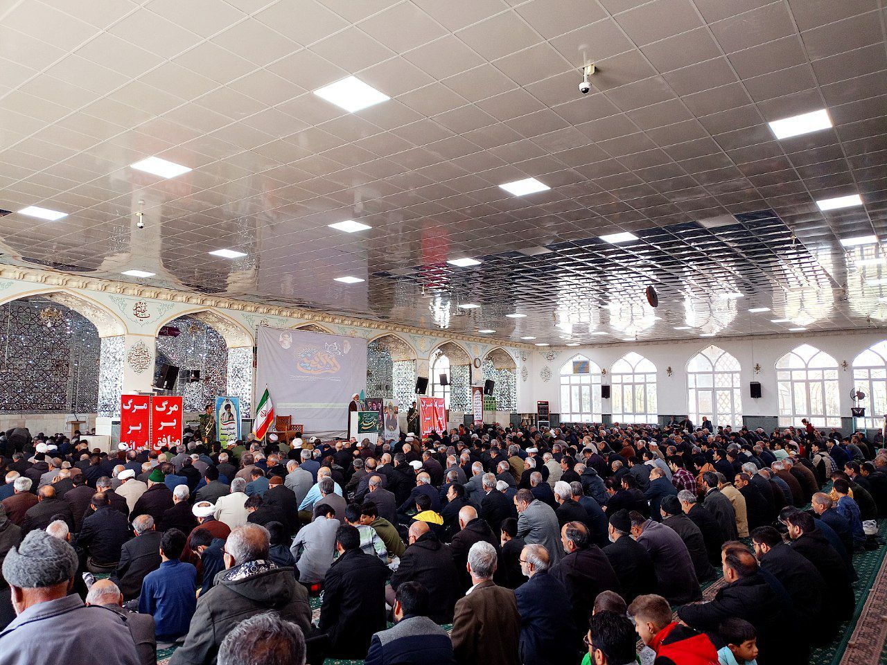 نماز عبادی سیاسی جمعه در شهرستان کاشمر 