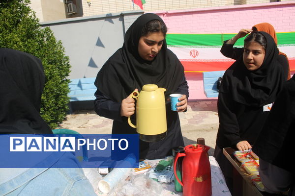 جشن دهه فجر انقلاب اسلامی در دبیرستان رضوان شهرستان بوشهر