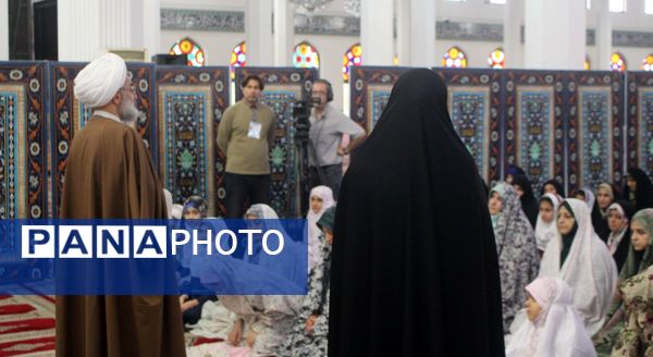 تجمع معنوی مادران و دختران در مصلی رشت
