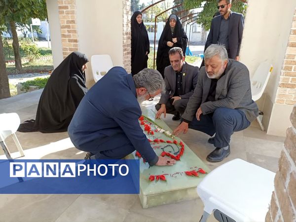 مراسم غبارروبی و عطرافشانی گلزار شهید گمنام دانشگاه فرهنگیان