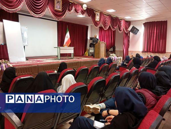 برگزاری جلسه آموزشی دانش‌آموز خبرنگاران پانا در منطقه پردیس