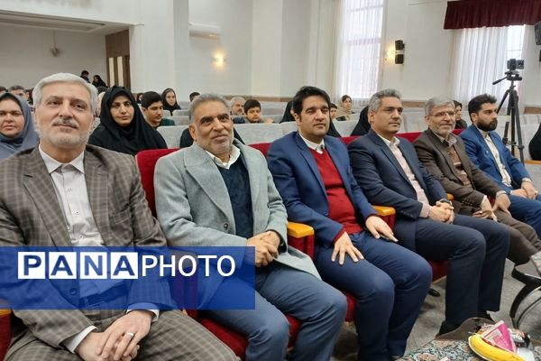 آیین تکریم و تجلیل از پژوهشگران برتر ناحیه۶