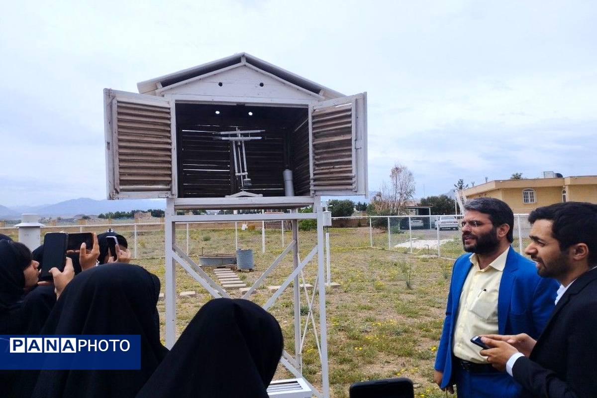 اردوی علمی‌تفریحی دانش‌آموزان دبیرستان میعاد قم در شهر کهک