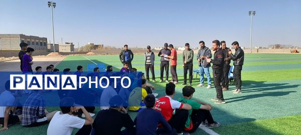 استعدادیابی دختران و پسران ورزشکار در زاوه