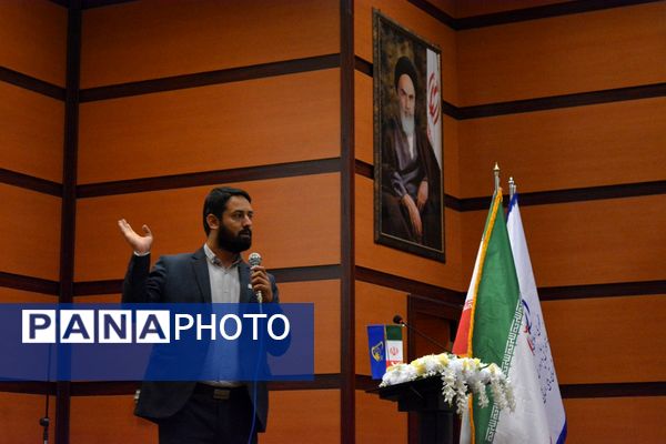 مدرسه انقلاب در بهارستان‌دو به ایستگاه پایانی رسید