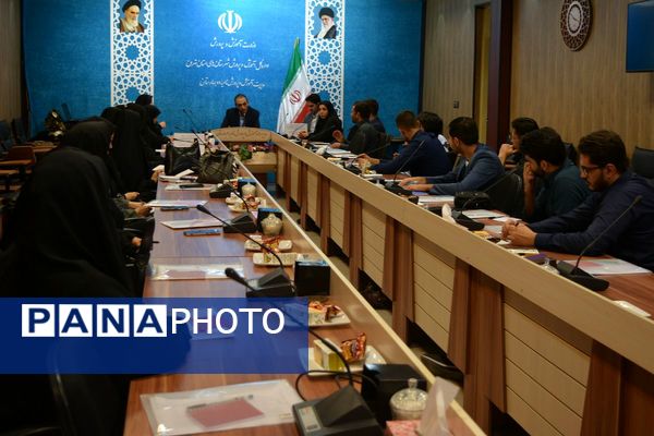 برگزاری جلسه توانمند سازی ویژه مشاوران جدیدالاورود در بهارستان دو