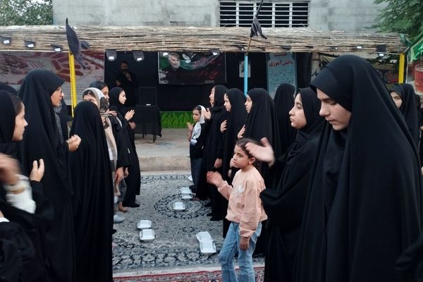 برگزاری هیئت دختران حاج قاسم در شهرستان خلیل آباد 