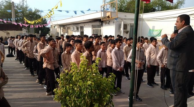 بازگشت شور مهر به مدرسه جوادالائمه بندرعباس با صف صبحگاهی