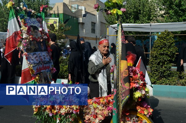 تجمع بزرگ جاماندگان اربعین در تهران