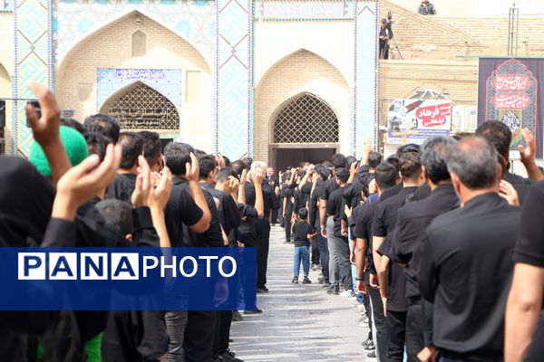 تجمع هیات‌های مذهبی در مسجد ملااسماعیل یزد