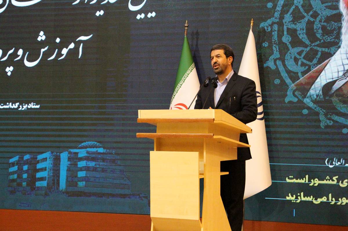 همه موفقیتهایمان را مدیون معلمان هستیم