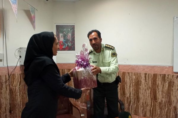 جلسه اولیا و مربیان در دبیرستان گلشن آزادی