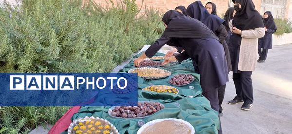 دبیرستان مهرادیرا معطر به عطر شهید خوشنام شد