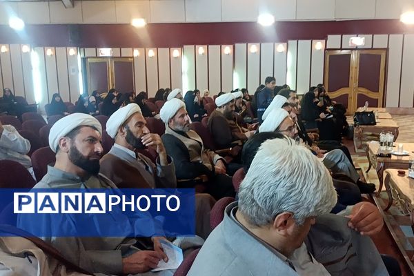 نشست هم‌اندیشی مبلغان «طرح امین» فارس