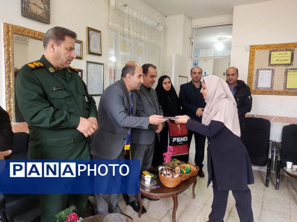 تفدیر سازمان دانش‌آموزی همدان از مدارس فعال تشکیلاتی پیشتازان