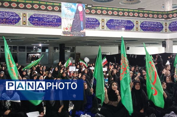همایش مدافعان حریم خانواده در لردگان 