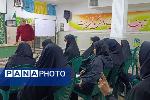 ترسیم شدن نقشه راه اجرای مانور «یاوران انقلاب» با حضور مدارس برگزیده 