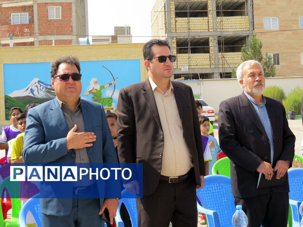 افتتاح زمین چمن مصنوعی آموزشگاه شاهد ولیعصر بجنورد