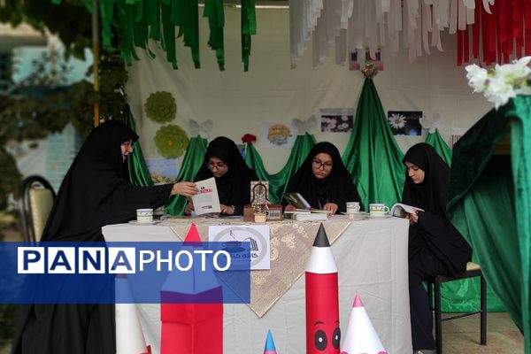 زنگ دانایی در دبیرستان شاهد صدیقه طاهره(س) اسلامشهر به‌صدا درآمد