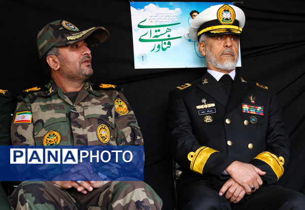 حضور پرشور دانش آموزان زنجانی در راهپیمایی ۱۳ آبان