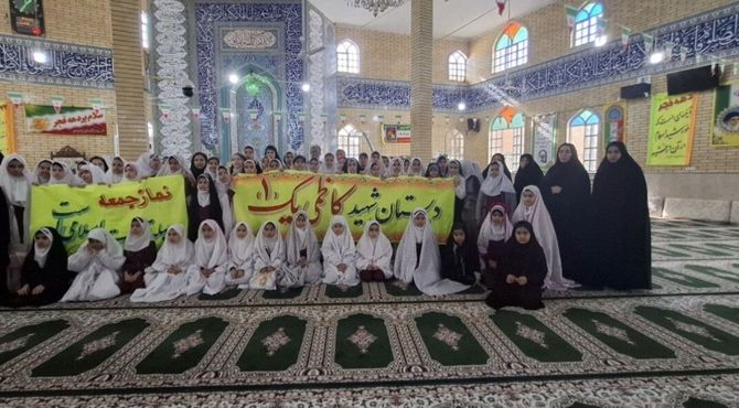 برگزاری نمازجمعه و میز خدمت در شهرستان پلدختر 