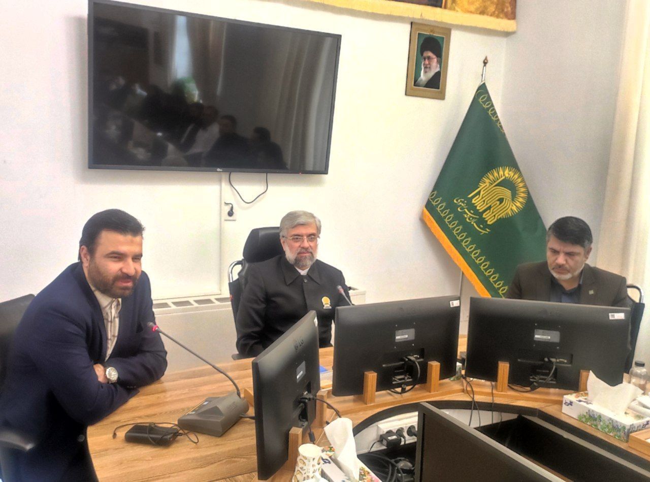 ​۳۸۰ عنوان کتاب در ۲۵ هزار نسخه در رواق های کتاب حرم‌ رضوی در اختیار زائران است