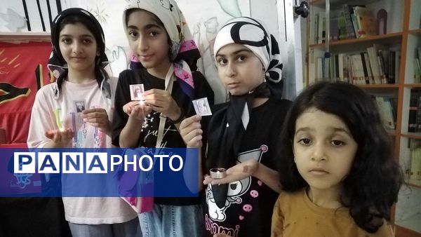 گردهمایی کودکان عاشورایی در کانون پرورش فکری کودکان و نوجوانان حاجی‌‌‌آباد 