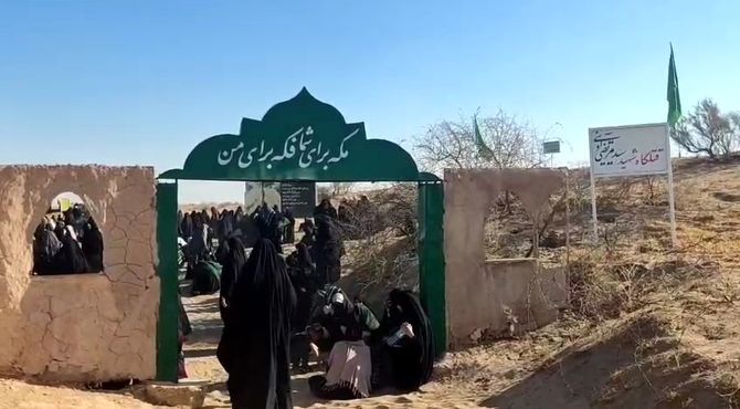 دانش آموزان دختر ناحیه چهار مشهد در سرزمین عطرآگین شهدا نفس کشیدند