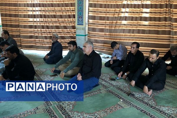حضور فرهنگیان ناحیه 2 شهرری در مراسم عزاداری سالار شهیدان 