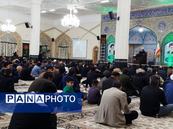 مراسم احیای شب های قدر در آرامگاه شهید سید حسن مدرس (ره) شهرستان کاشمر 