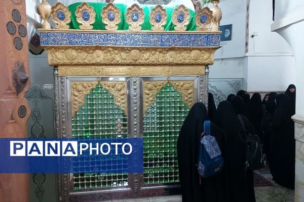 چهل‌ و سومین مسابقات قرآن دانش‌‌آموزان دختر شرق اصفهان به میزبانی نائین 