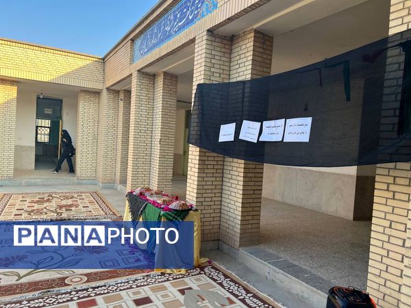 آغاز روز دانش‌آموزان رودخانه با قرائت زیارت عاشورا