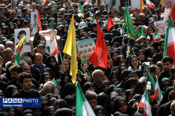 تشییع شهدای اقتدار در تهران - 2