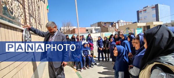 مسابقات استعداد یابی دارت در دبستان دخترانه آزادی شیروان