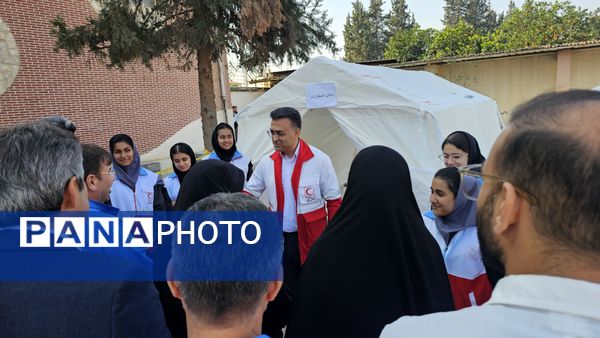 برگزاری مراسم متمرکز مانور زلزله و ایمنی مدارس در سرخنکلاته