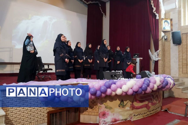  سمینار کوثر، دورهمی مادر دختری با رویکرد تقویت عزت نفس 