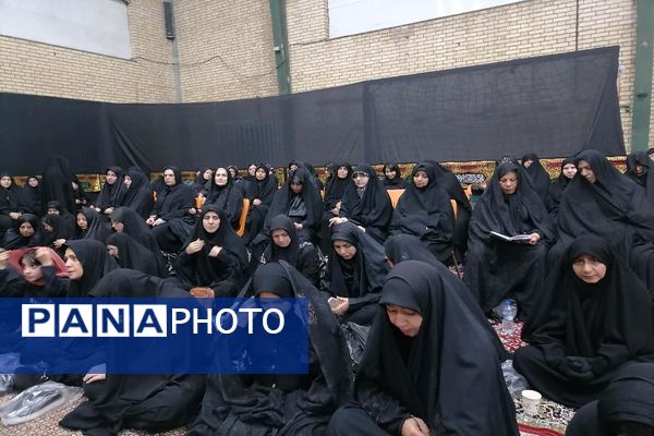 فرهنگیان آموزش و پرورش ناحیه سه در سوگ امام هشتم