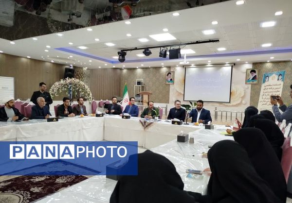 جلسه تخصصی تبیین برنامه‌های معاونت پرورشی و فرهنگی اداره‌کل آموزش و پرورش استان خراسان رضوی در کاشمر