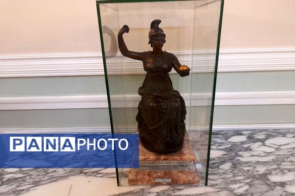 هنرجویان هنرستان کبری زرگران ملارد مهمان کاخ سعدآباد