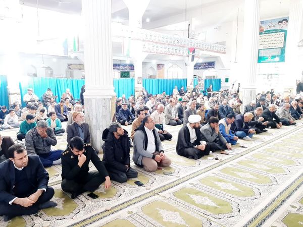 برپایی میز خدمت و جمع آوری کمک‌های مردمی برای جبهه مقاومت 