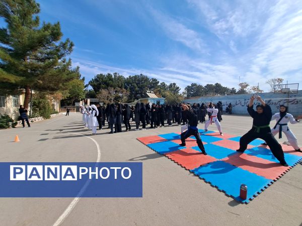 المپیاد ورزشی درون مدرسه ای در آموزشگاه تکتم باخرز