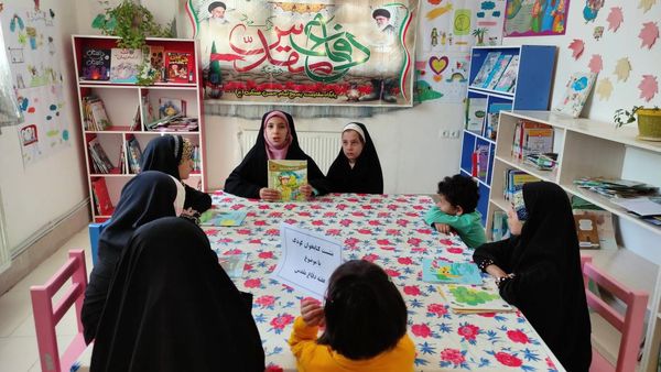 برگزاری نشست و مسابقات فرهنگی در کتابخانه عمومی عارف بجنوردی 