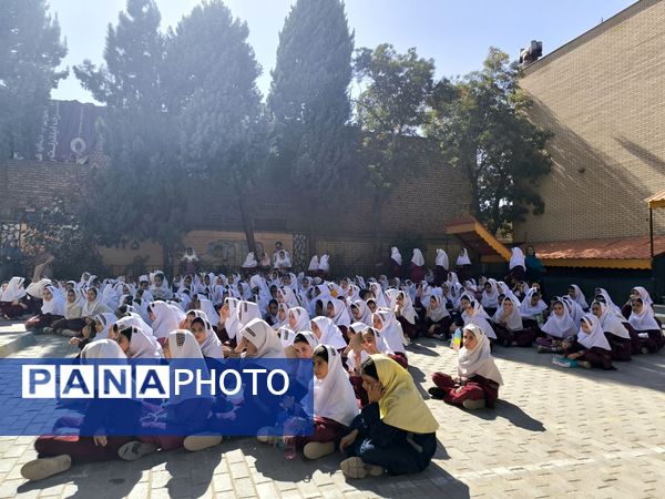 بزرگداشت روز آتش نشانی در دبستان شطیطه۲