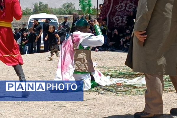 تعزیه‌خوانی روز عاشورا در روستای سلطان میدان خراسان رضوی