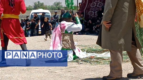 تعزیه‌خوانی روز عاشورا در روستای سلطان میدان خراسان رضوی