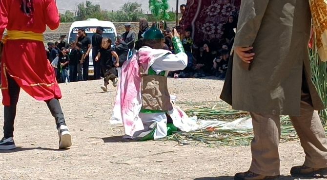 تعزیه‌خوانی روز عاشورا در روستای سلطان میدان خراسان رضوی