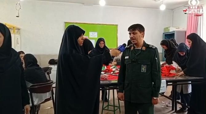 اجرای پویش نذر پرچم با عنوان «ایران حسین تا ابد پیروز است» در هنرستان آیت‌الله مهدوی