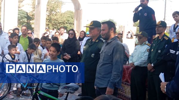 همایش پیاده روی خانوادگی در نیشابور